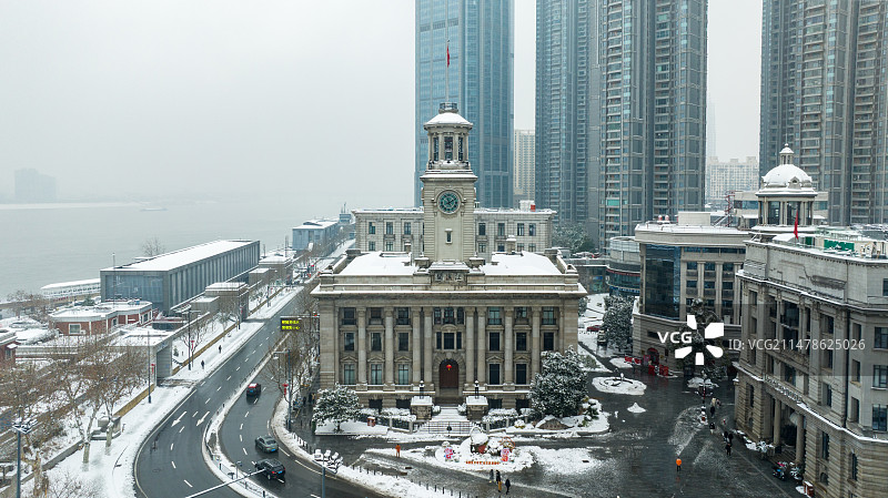 武汉江汉关大楼雪景图片素材