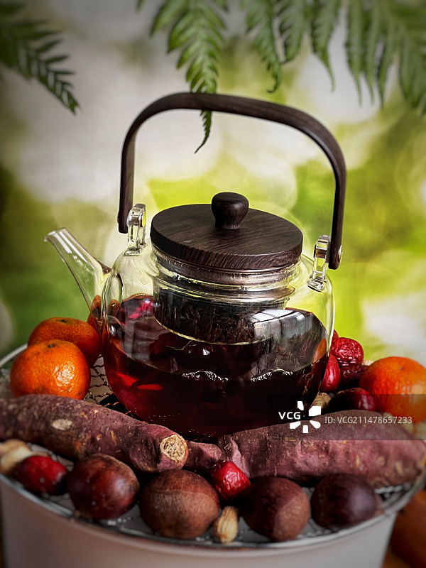 围炉煮茶的特写镜头图片素材