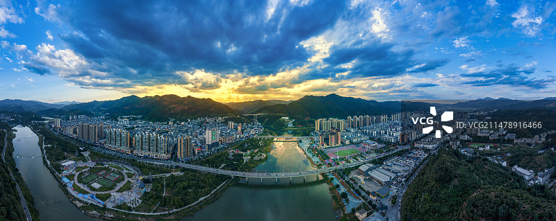 贵州榕江县的桥图片素材