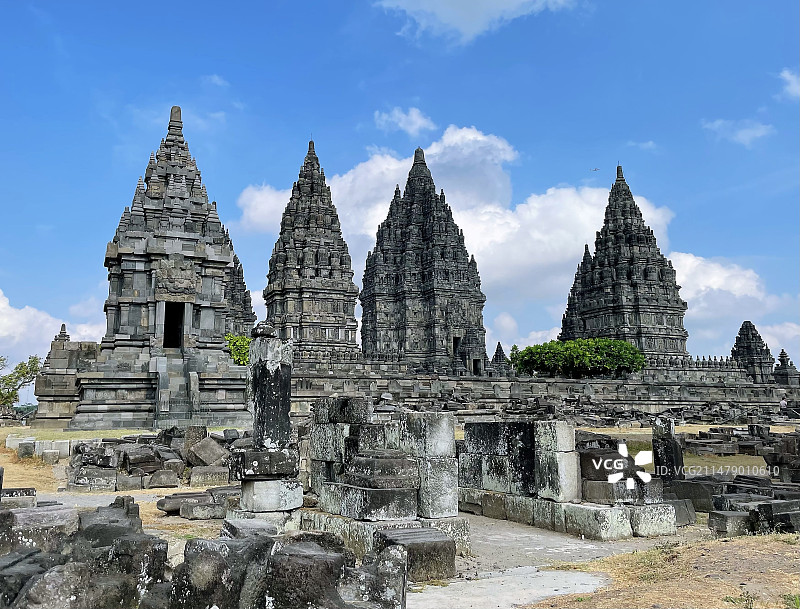 历史建筑仰天俯视普兰巴南图片素材