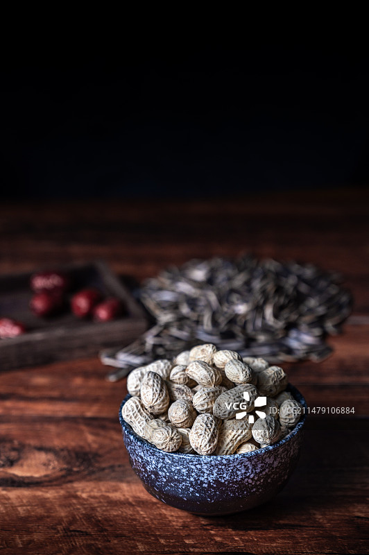 年货（花生瓜子和红枣）图片素材