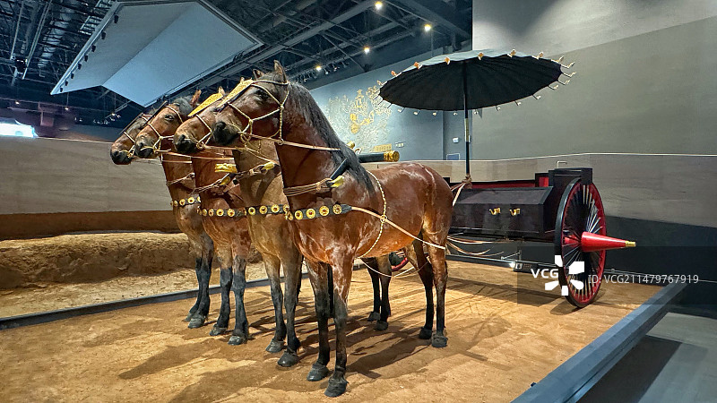 西汉王公贵族四驾马车图片素材