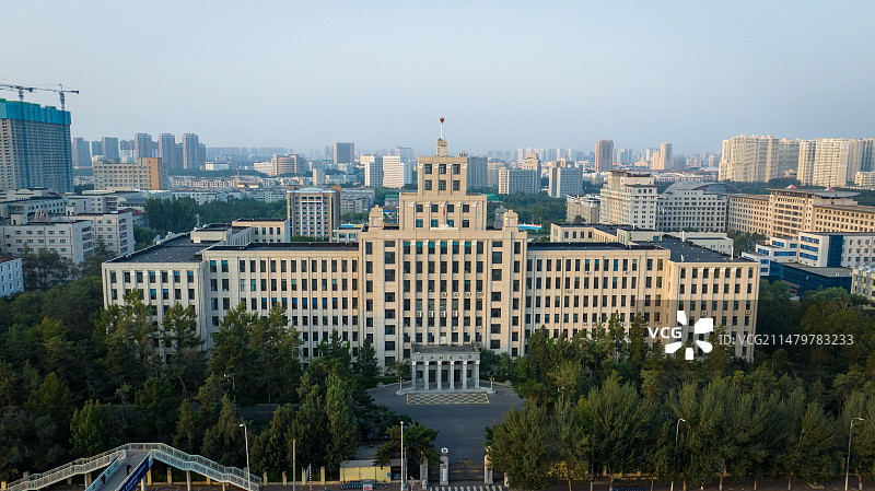 航拍东北林业大学教学楼图片素材