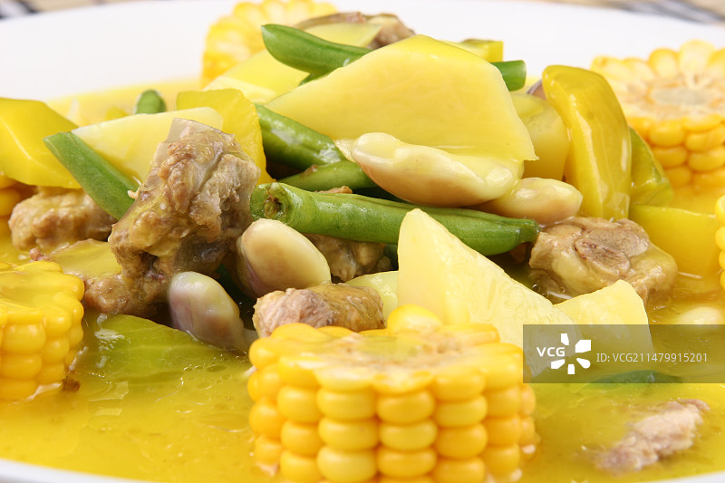 玉米排骨炖豆角图片素材