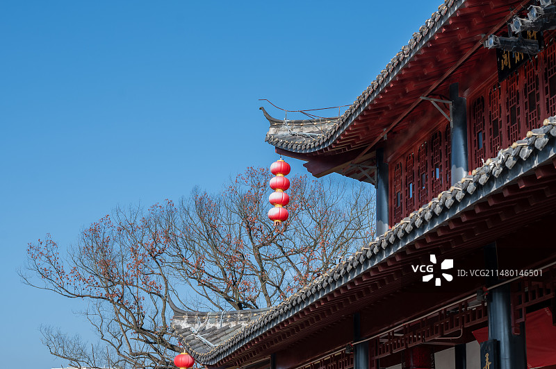 挂在屋檐下的灯笼图片素材