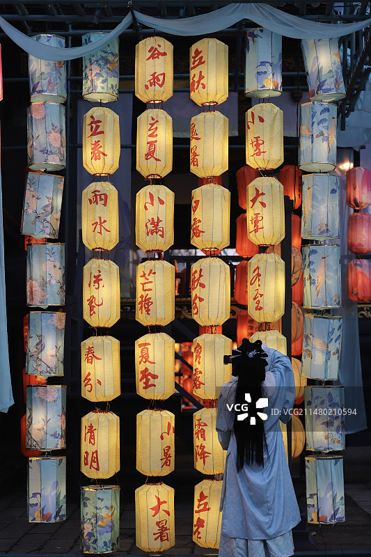 横店梦幻谷灯会二十四节气灯笼图片素材