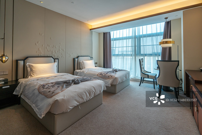 商务酒店双人房内景特写：细节之处见品质图片素材
