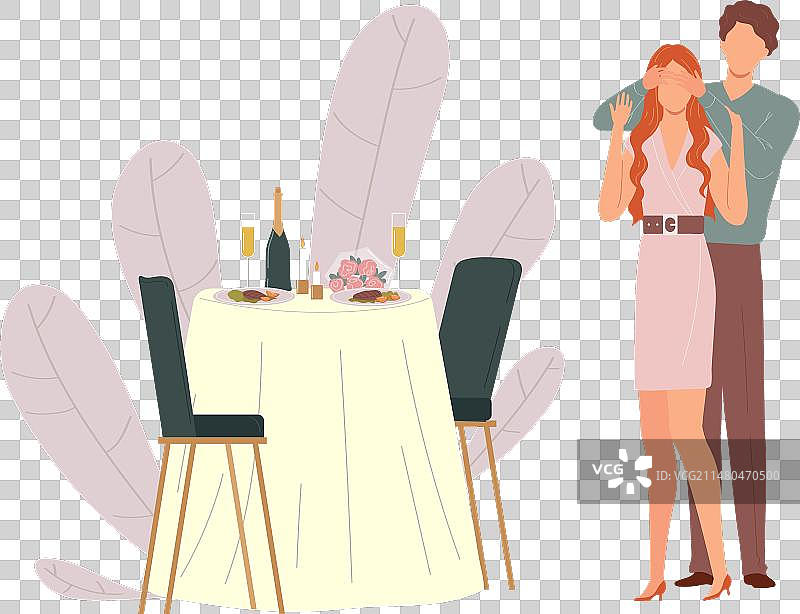 男人在浪漫中蒙住女人的眼睛，给她惊喜图片素材