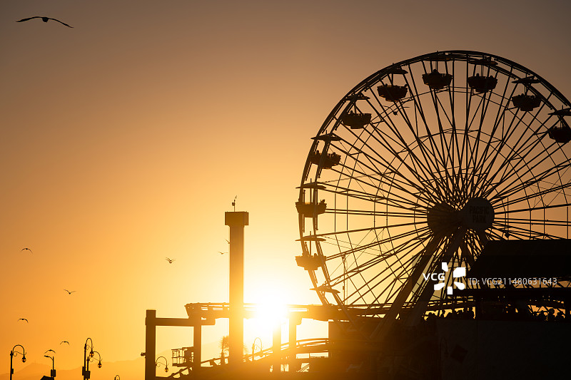 美国加利福尼亚州洛杉矶圣莫尼卡海滩摩天轮图片素材