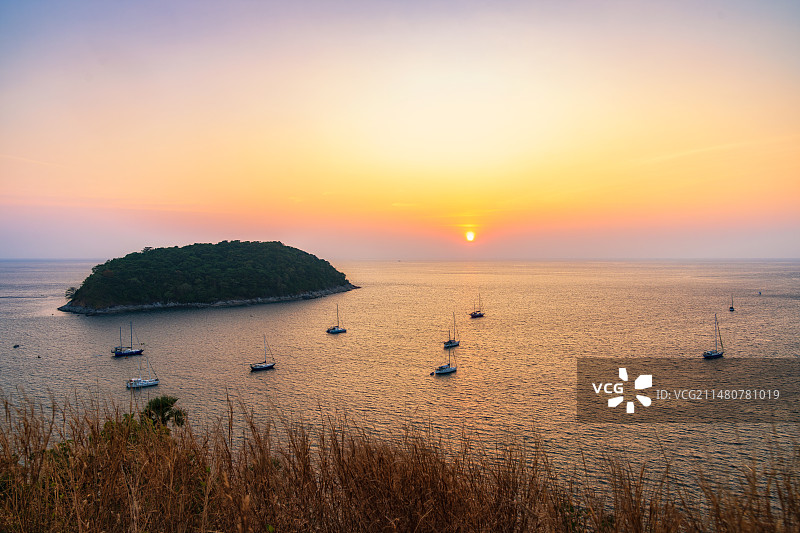 泰国普吉岛Windmill Viewpoint风车观景台Ko Man日落风光图片素材
