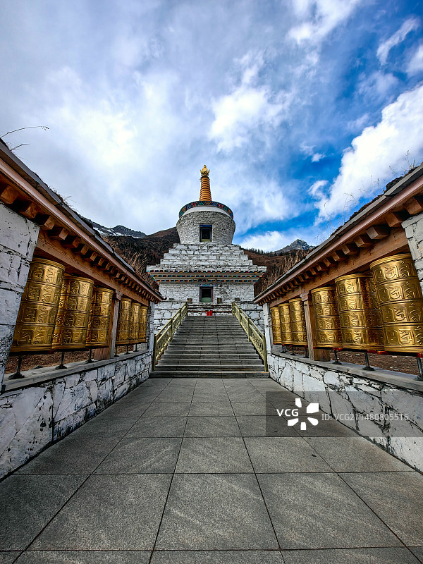 藏族白塔（布旦）图片素材