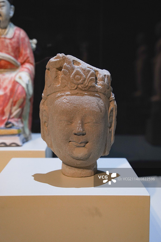 临朐县博物馆藏北齐石雕菩萨头像图片素材