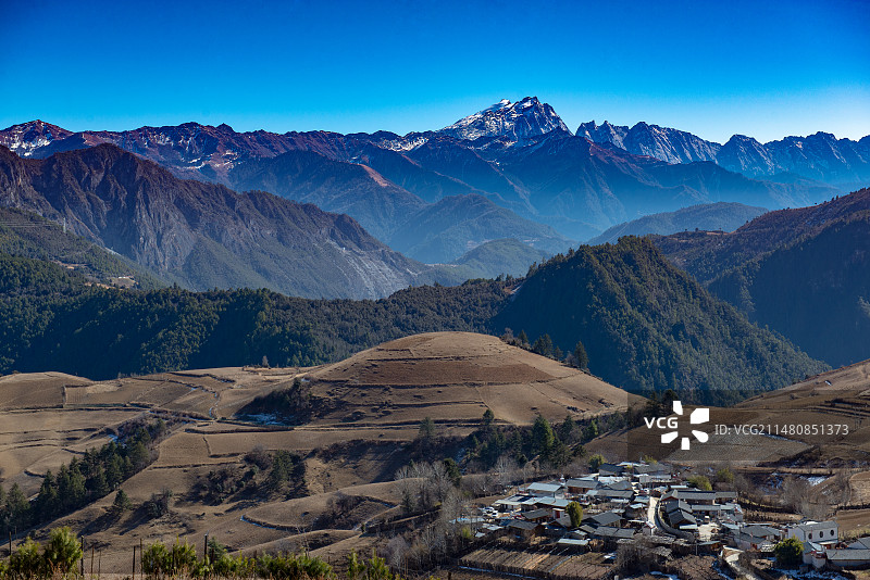 哈巴雪山图片素材