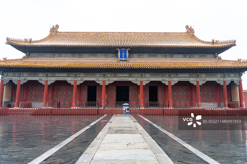 下雨中无人的故宫雨景（保和殿）图片素材
