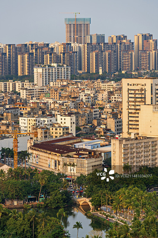 海口市区东湖日落黄昏风光图片素材
