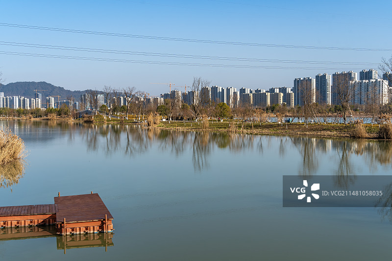 杭州富阳 阳陂湖 湿地公园 住宅小区图片素材