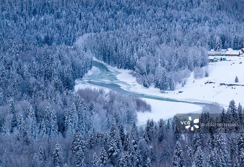 雪国童话-冬季禾木航拍图片素材
