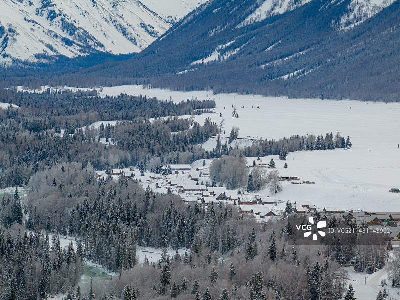雪国童话-冬季禾木航拍图片素材