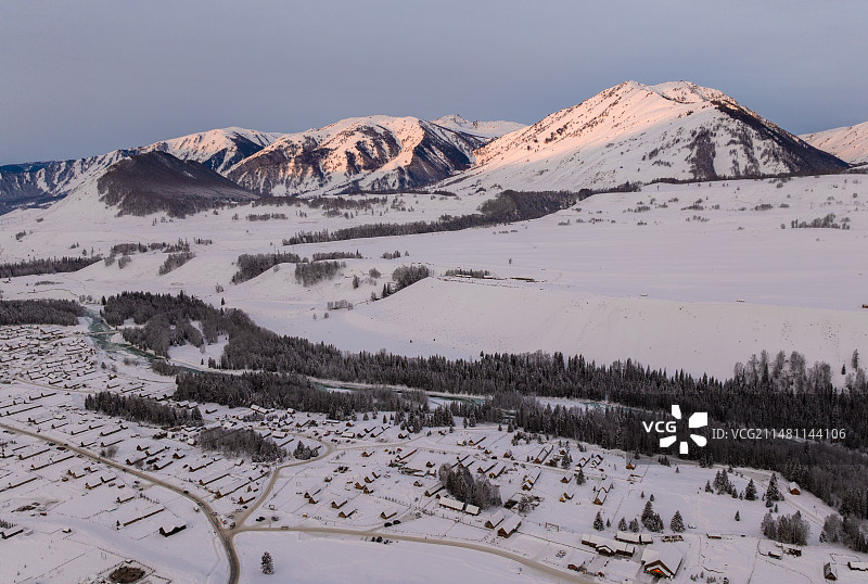 雪国童话-冬季禾木航拍图片素材