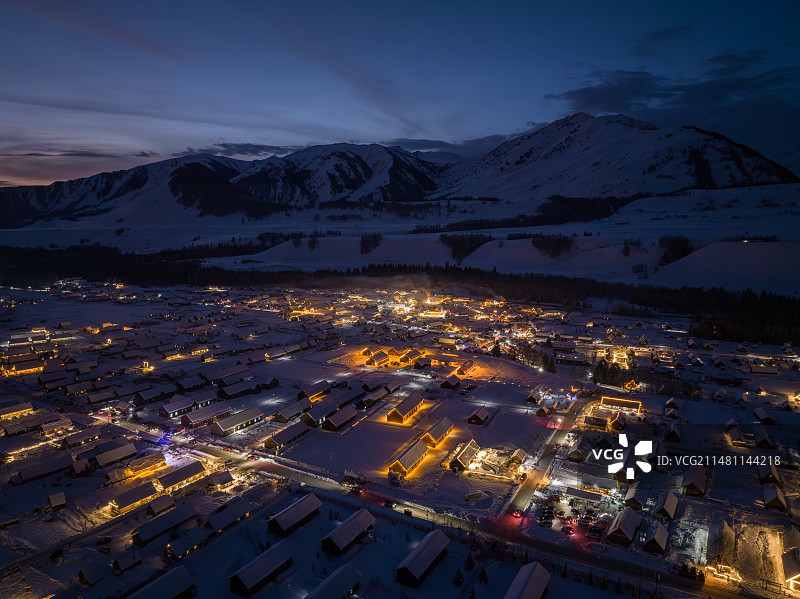 雪国童话-冬季禾木航拍图片素材