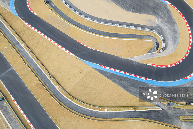成都天府国际赛道赛车场车道跑道航拍俯视图片素材