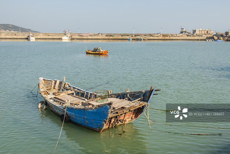 渔船 船 海边港口渔船停靠图片素材