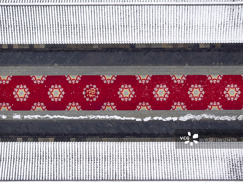 屋檐房顶红毯福毯雪景城市传统建筑风光图片素材