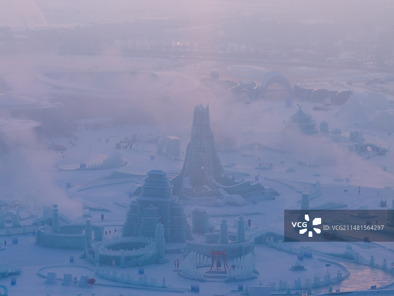 哈尔滨冰雪大世界清晨无人航拍图片素材