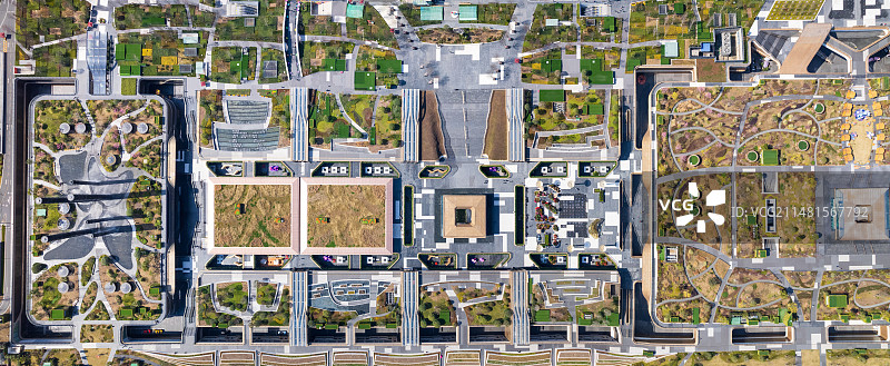 成都高新区SKP商业中心购物中心商场白昼晴天航拍正上方视角全景接片图片素材