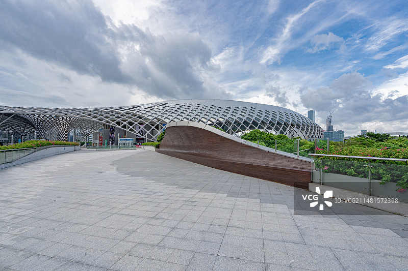 深圳湾体育中心春茧体育场钢构与大理石地板图片素材