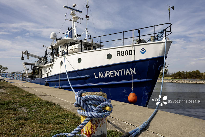 密歇根州马斯基根，劳伦斯号，由国家海洋和大气管理局(NOAA)运营的五大湖环境研究船图片素材