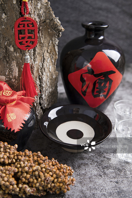 纯粮食酿造白酒静物影棚拍摄图片素材