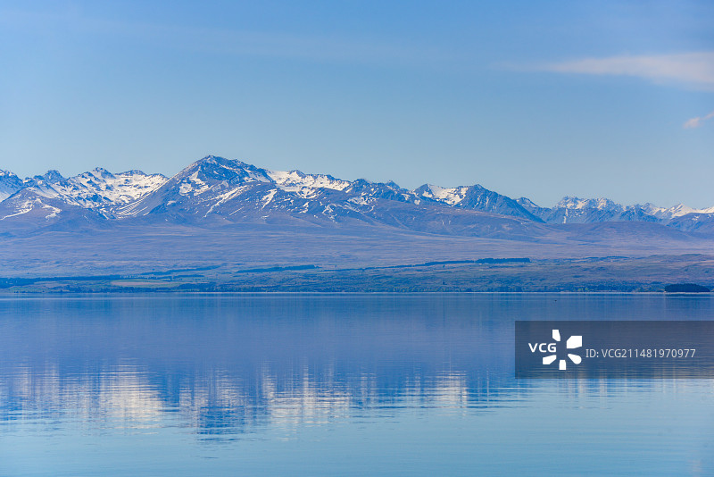 新西兰鲁阿塔尼瓦湖图片素材