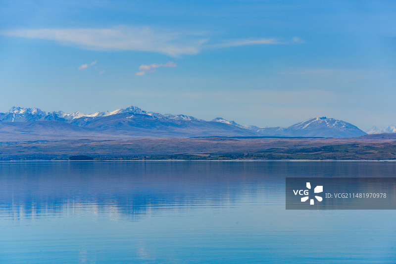 新西兰鲁阿塔尼瓦湖图片素材