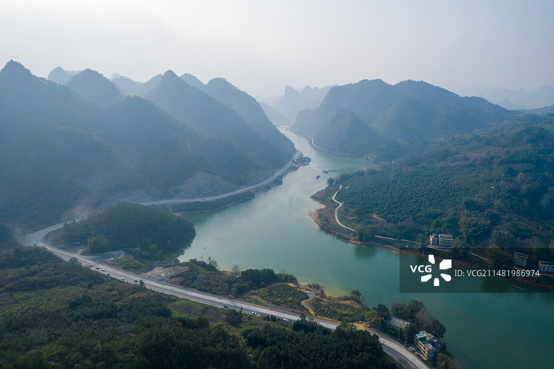 航拍世界长寿之乡广西河池巴马赐福湖景区图片素材