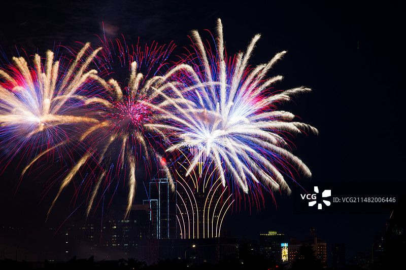 澳门新葡京与烟花图片素材