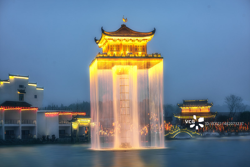 江西婺女洲夜景水上金阁湖边活动烟火人间大唐盛宴图片素材