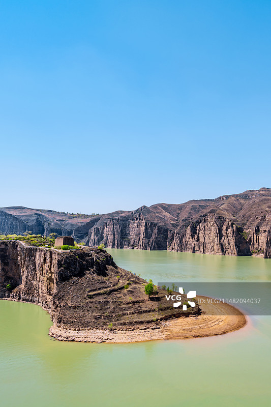中国内蒙古呼和浩特清水河县老牛湾黄河大峡谷春天风光图片素材