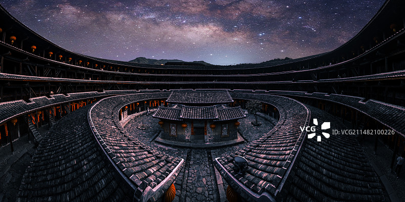 初溪土楼集庆楼夜景图片素材