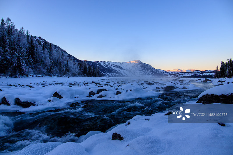 喀纳斯河图片素材