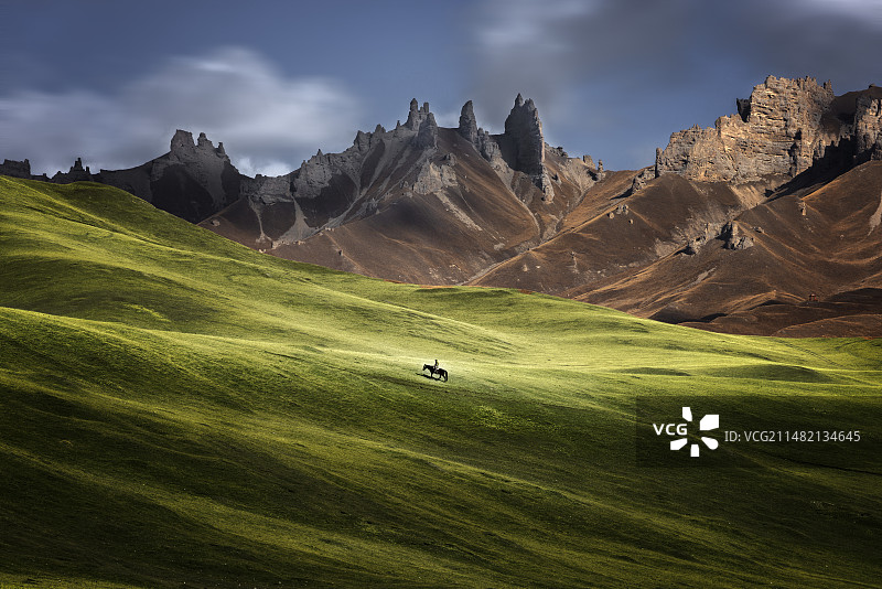 我好像闯进了塞尔达传说的游戏场景图片素材