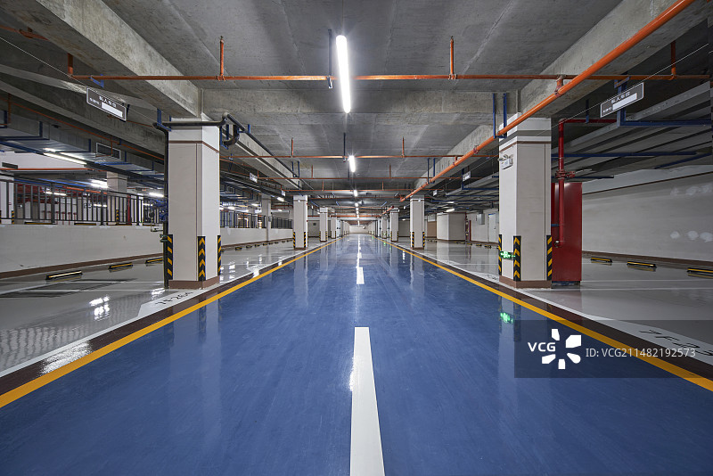 地下停车场图片素材