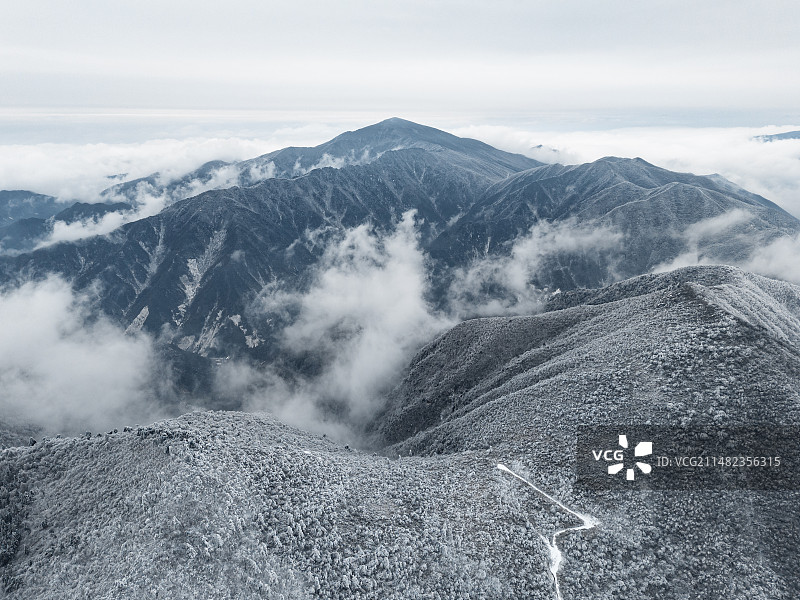 安吉董岭村大海岭东天目山脉雪景云海航拍图片素材