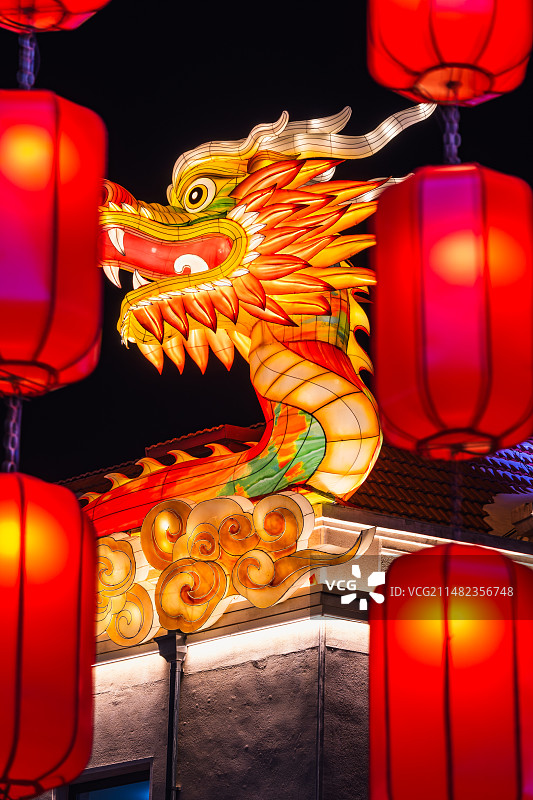 青岛中山路商业街龙年装饰图片素材