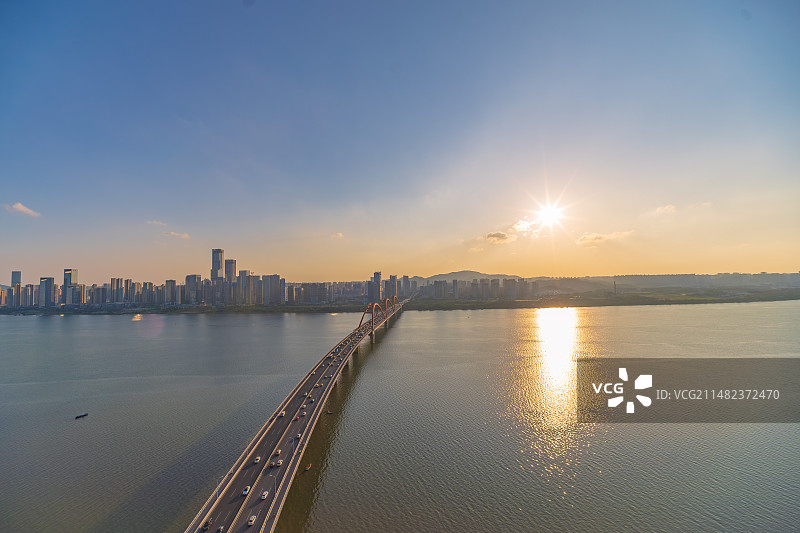 湖南长沙福元路大桥落日时刻图片素材