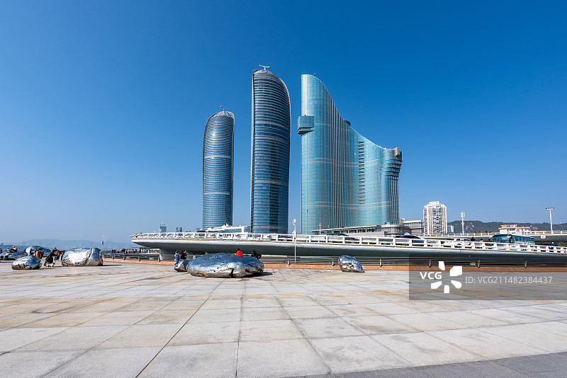 亚洲中国福建省厦门市双子塔和厦门国际悦海湾酒店图片素材
