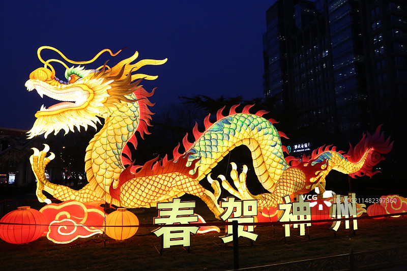 北京东单路口龙灯图片素材