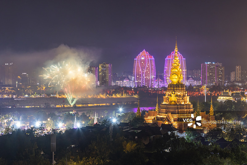 西双版纳告庄西双景傣泐烟花秀图片素材