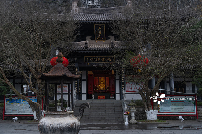 桂林七星公园栖霞寺图片素材