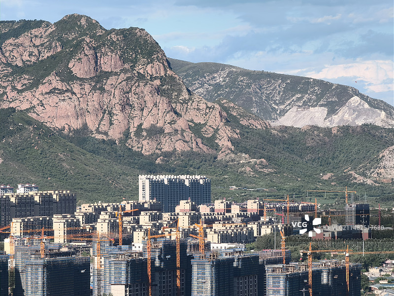 傍山城市（凌源）图片素材